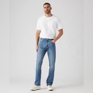Levi’s Med Wash Blue 501® '93 Straight Leg Jeans 30W